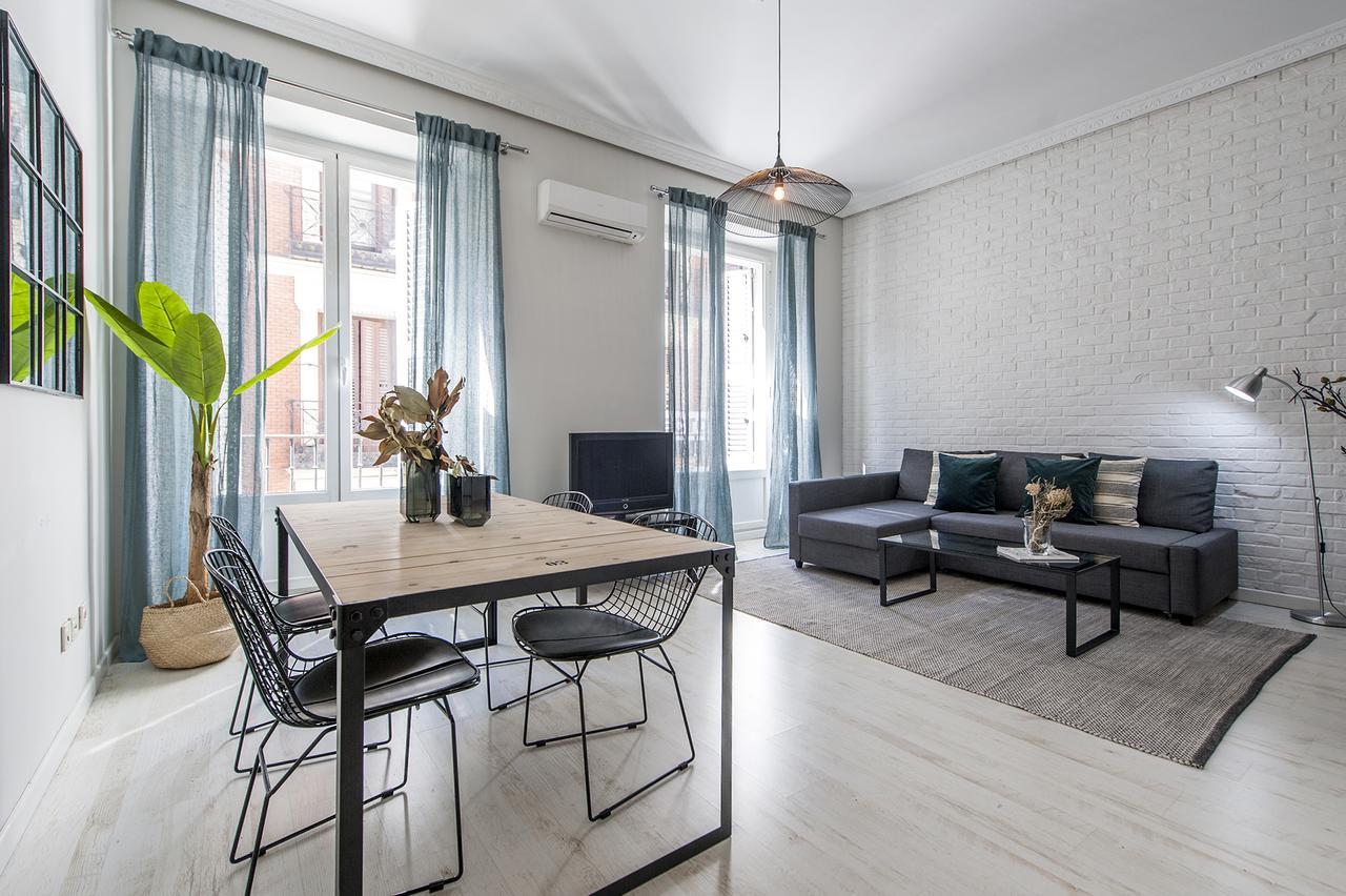 Ferienwohnung Plaza De Cibeles Madrid Exterior foto